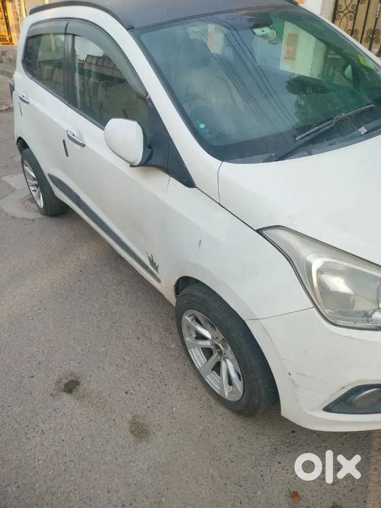 Hyundai Grand I10 2015 Petrol 140000 Km Driven