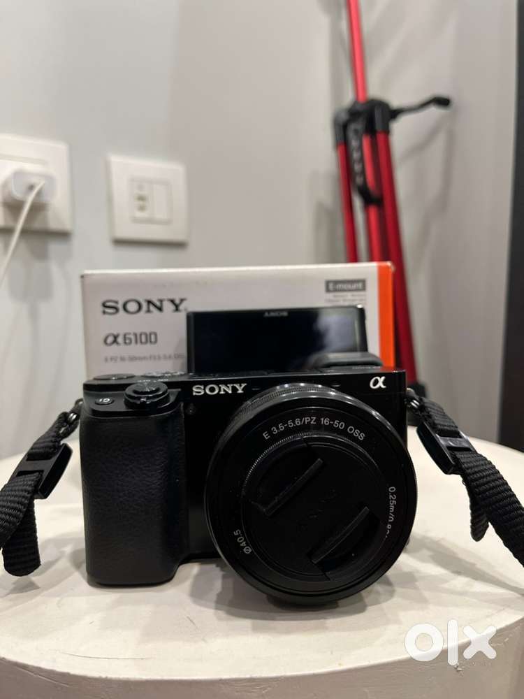Sony a6100 in good condition Cameras Lenses 1824849609