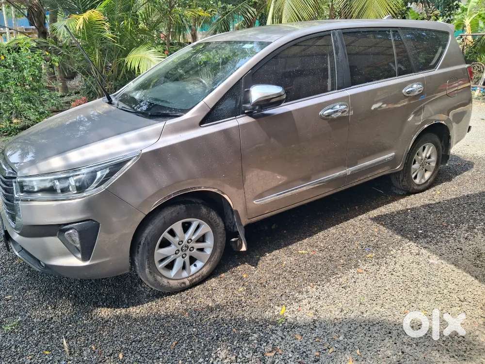 Toyota Innova Crysta 2017 Diesel 94000 Km Driven