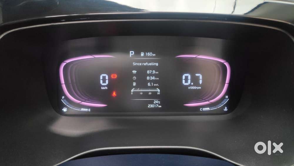 Kia Carens 1.4 Luxury Plus Dct 7 Str, 2022, Petrol