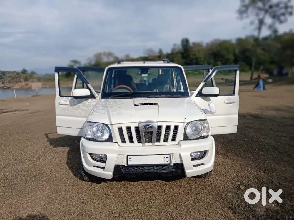 Mahindra Scorpio 2013 Diesel Well Maintained