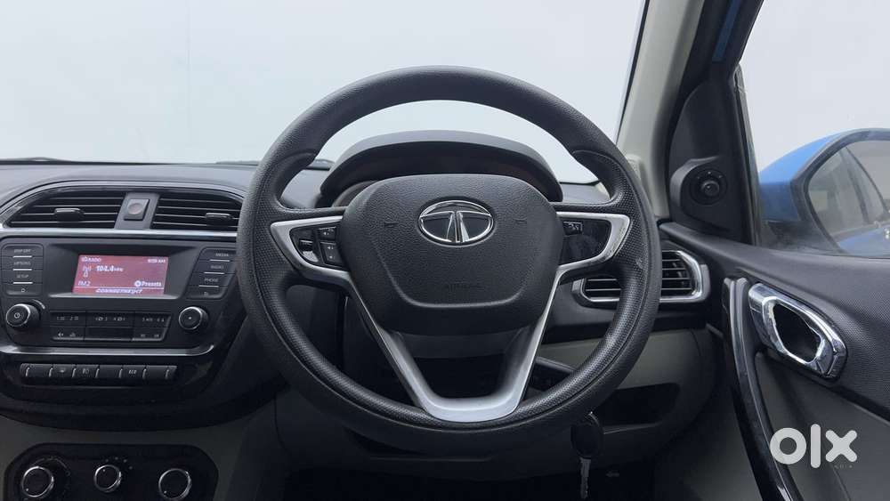 Tata Tiago Xz, 2016, Petrol