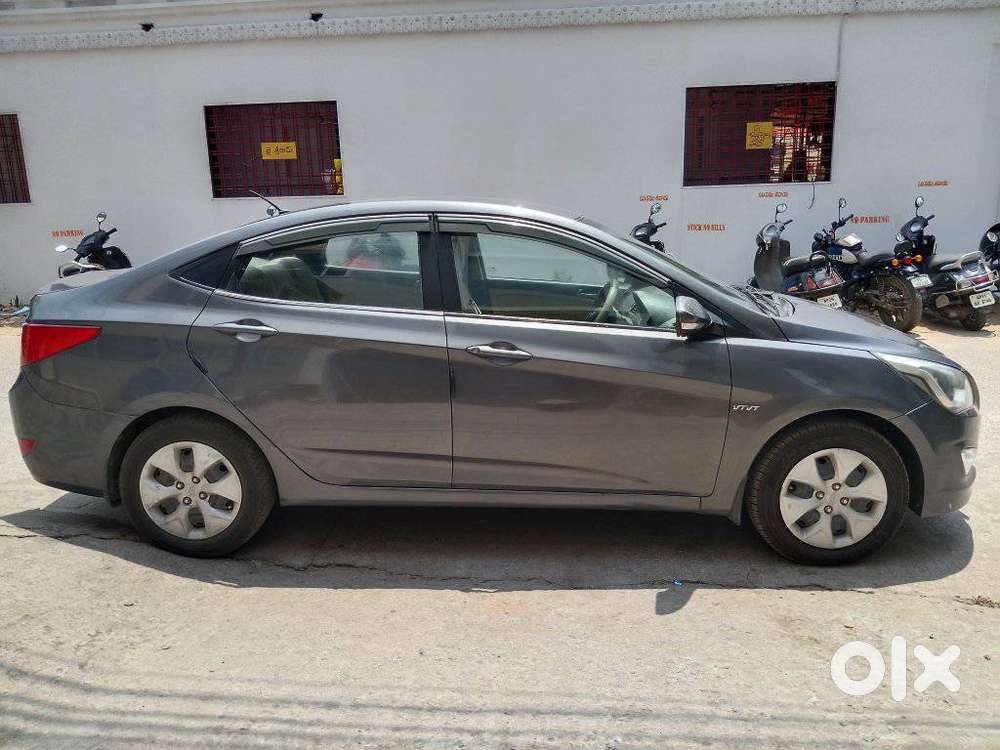 Hyundai Verna 1.6 Vtvt Sx, 2016, Petrol