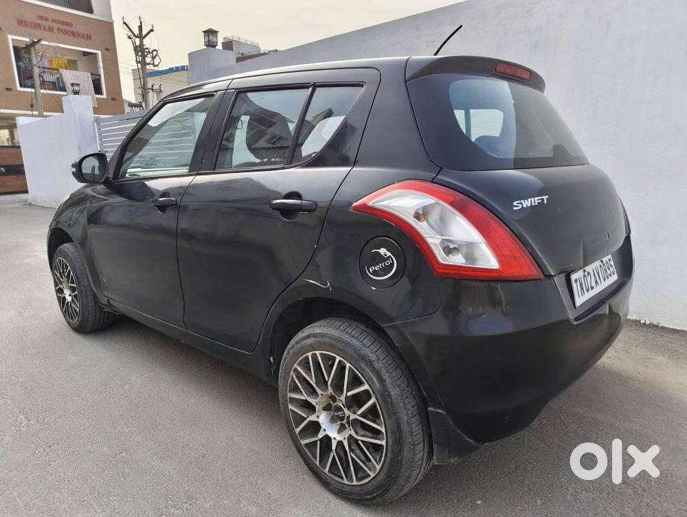 Maruti Suzuki Swift Vxi 1.2 Abs Bs-iv, 2012, Petrol