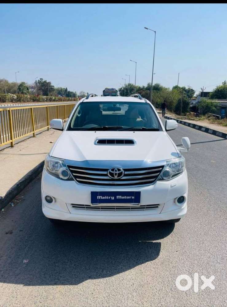 Toyota Fortuner 3.0 4x2 Automatic, 2013, Diesel
