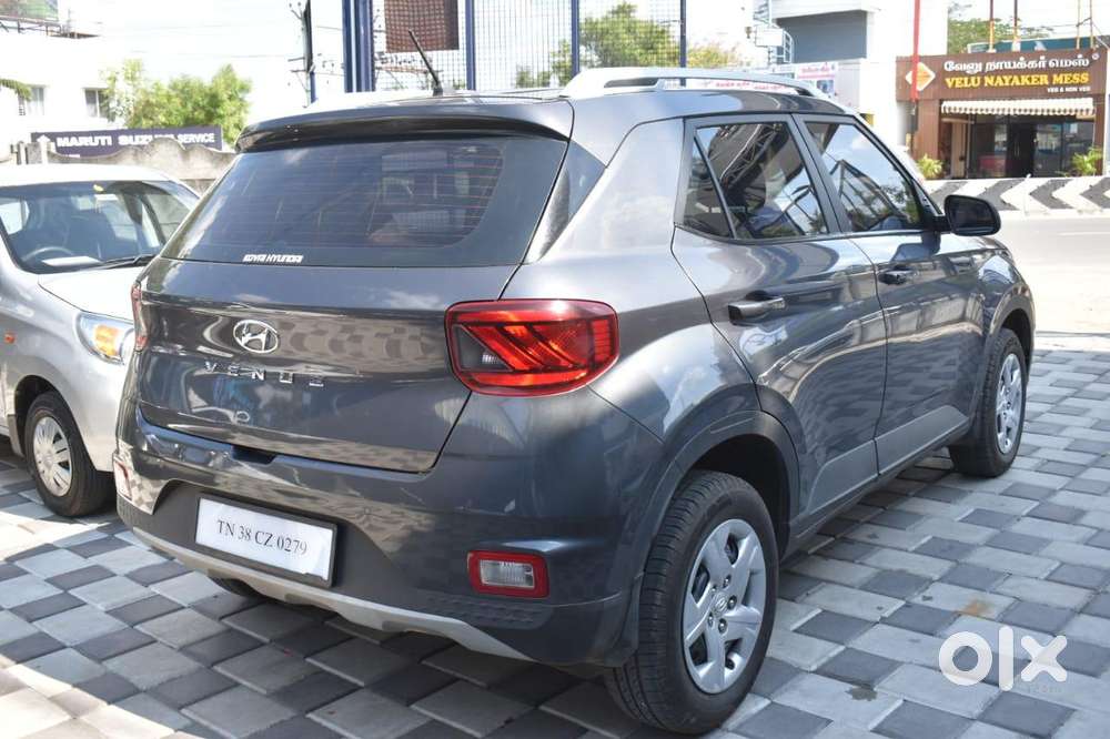 Hyundai Venue S Diesel, 2021, Diesel