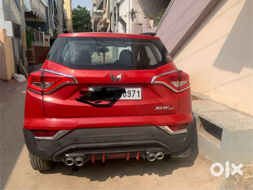 Mahindra Xuv300 2023 Petrol 18500 Km Driven
