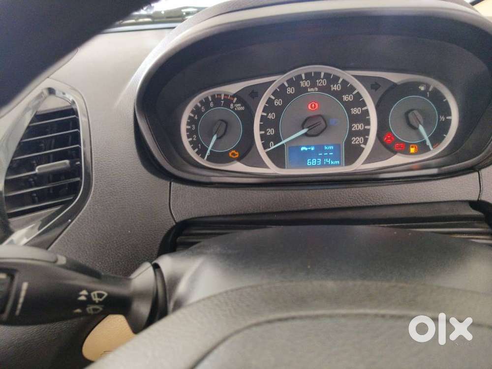 Ford Aspire Titatinium Blu Ti-vct, 2015, Petrol