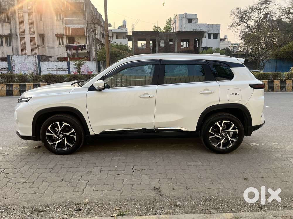 Toyota Urban Cruiser Hyryder 1.5 V Hybrid, 2023, Petrol