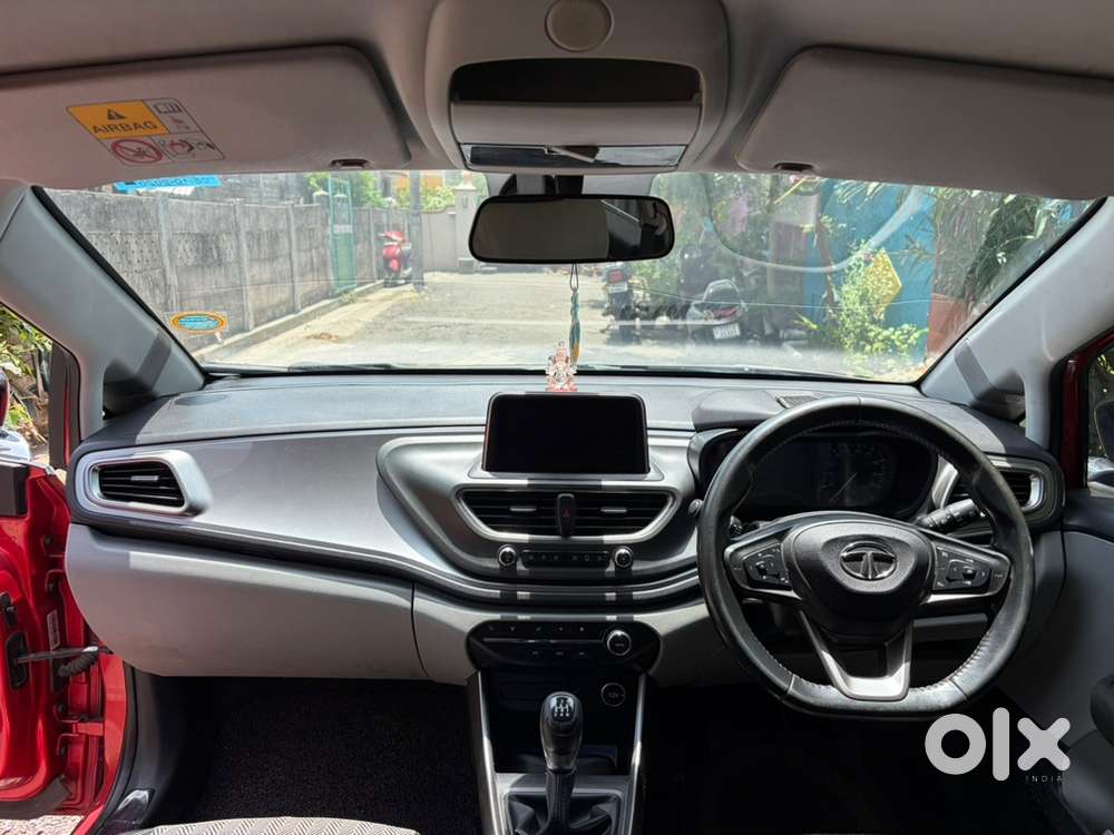 Tata Altroz Petrol 2020