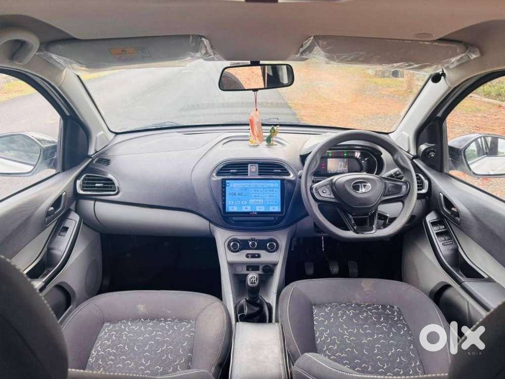 Tata Tiago, 2023, Petrol