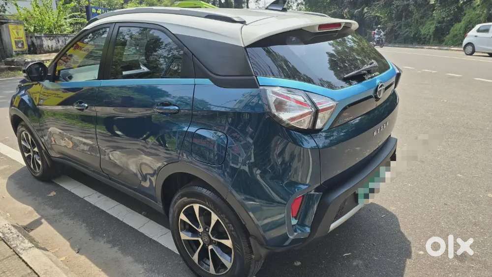Tata Nexon Ev Xz + Single Owner New Battery Under Battery Warranty