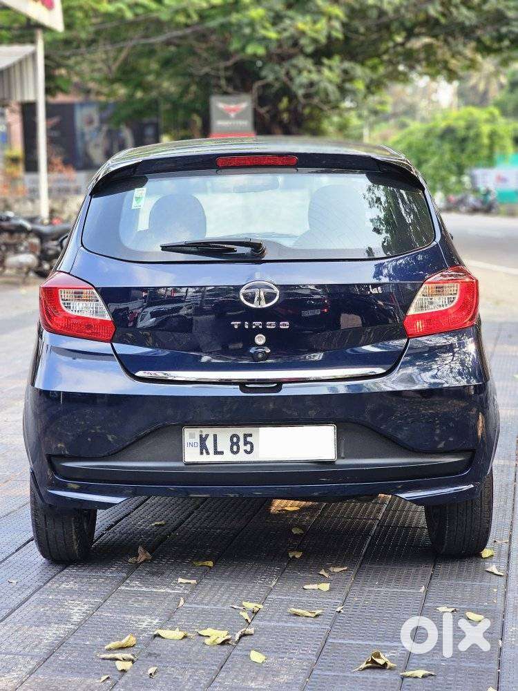 Tata Tiago 1.2 Revotron Xza Plus Amt, 2023, Petrol