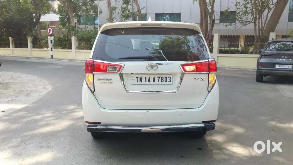 Toyota Innova Crysta [2020-ongoing] 2.4 Vx 8 Str, 2020, Diesel