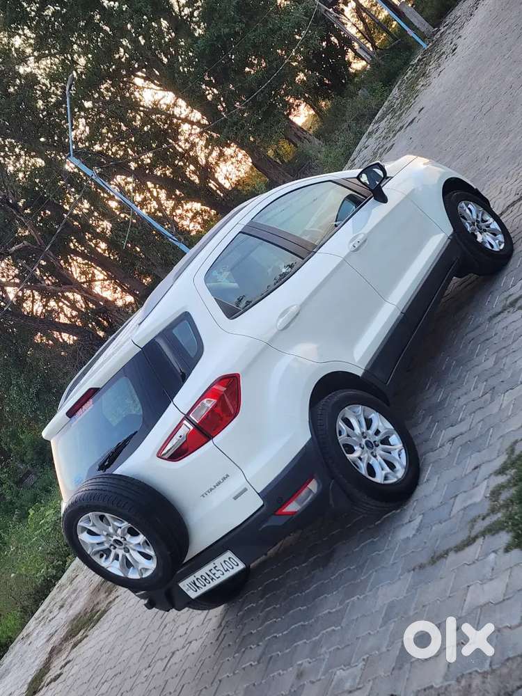 Ford Ecosport Titanium 
Petrol 
Push Button Stat
Full Insurance