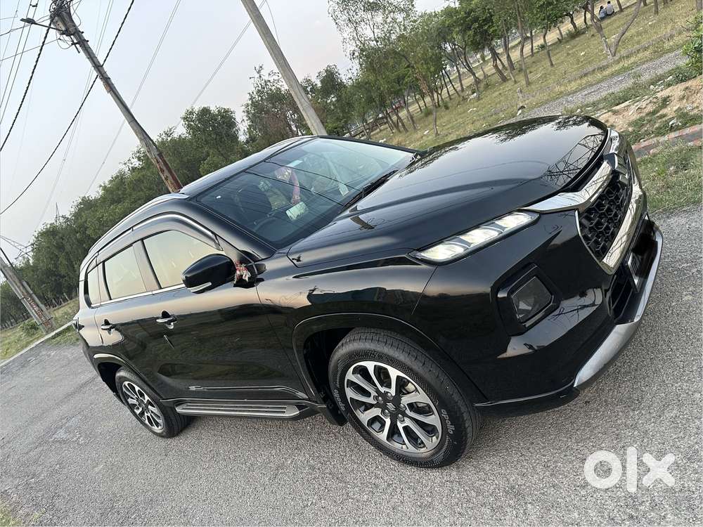 Maruti Suzuki Grand Vitara 1.5 Alpha Plus Intelligent Hybrid Ecvt, 2..