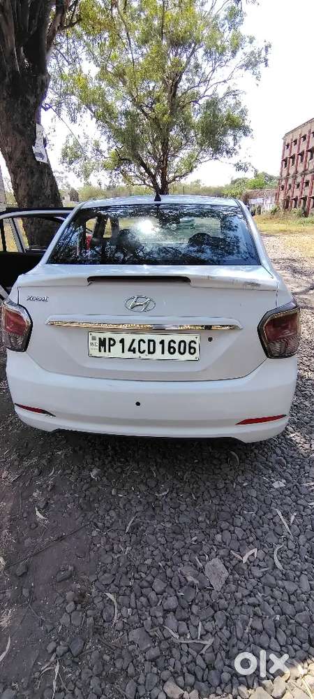 Hyundai Xcent 2015 Diesel 124890 Km Driven