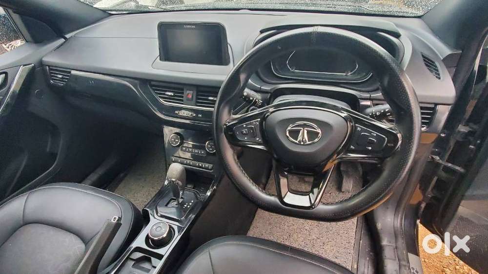 Tata Nexon 1.2 Revotron Xza Plus Luxs Red Dark Edition Amt, 2023, Pe..