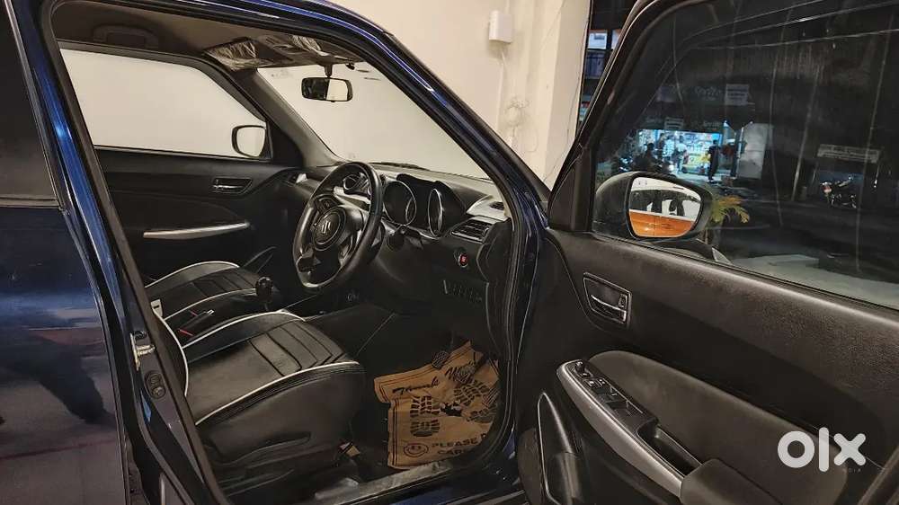 Maruti Suzuki Swift 2021 Petrol 30215 Km Driven
