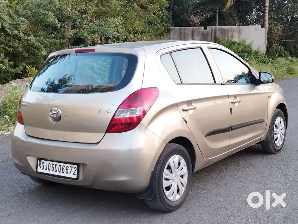 Hyundai I20 2010 Cng & Hybrids 98000 Km Driven