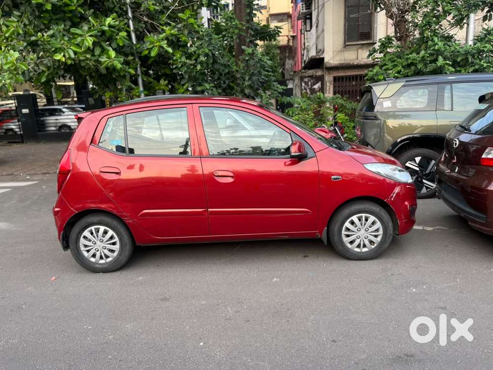 Hyundai I10 Sportz At, 2013, Petrol