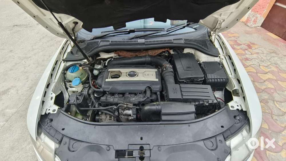 Skoda Superb 2010 Petrol Well Maintained