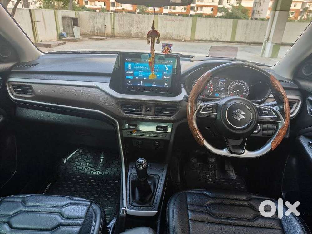 Maruti Suzuki Brezza 1.5 Zxi Smart Hybrid, 2023, Petrol