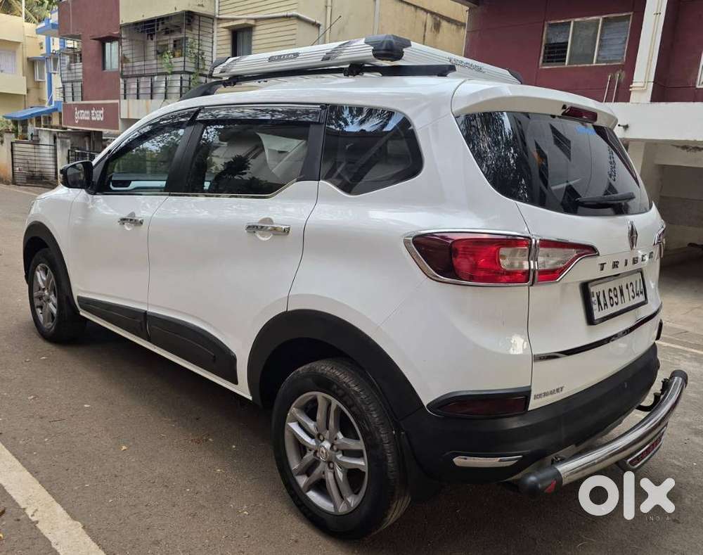 Renault Triber Rxz, 2025, Petrol
