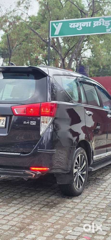Toyota Innova Crysta 2.8z Automatic, 2022, Diesel