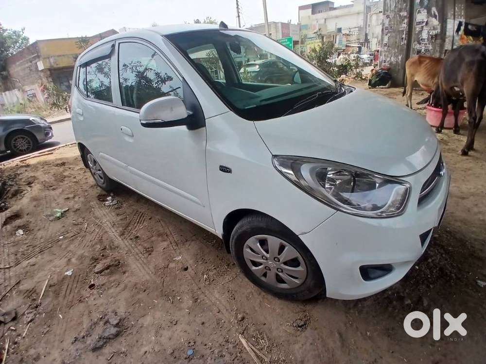 Hyundai I10 Sportz, 2013, Petrol
