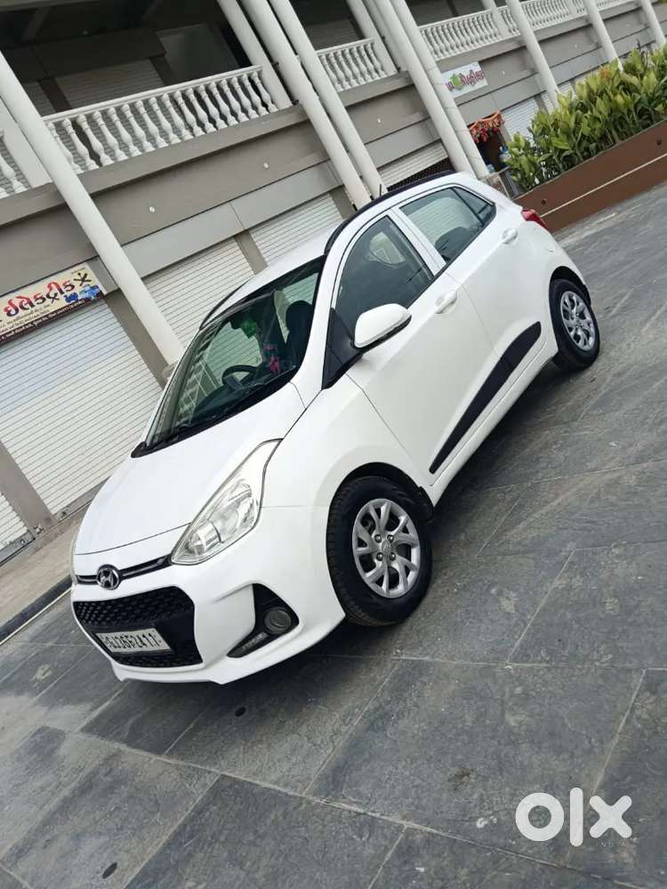 2017 Hyundai I10 Sportz Petrol