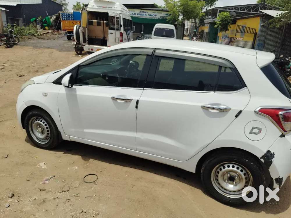 Good Conditon, New Battery (58months Warranty Available ).
