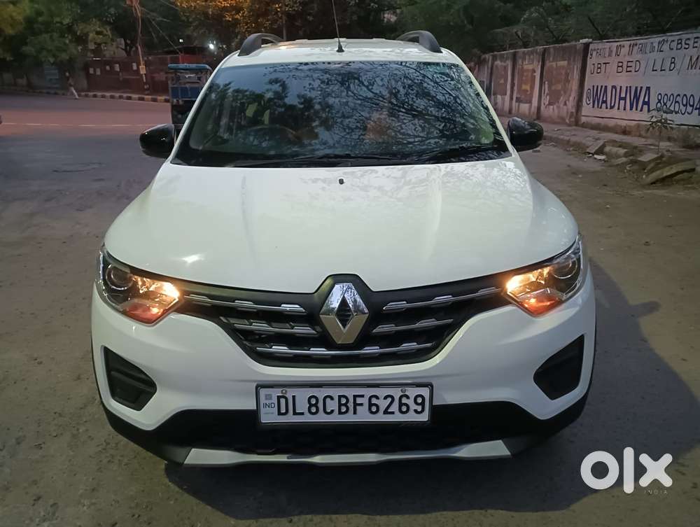 Renault Triber Rxt, 2023, Petrol