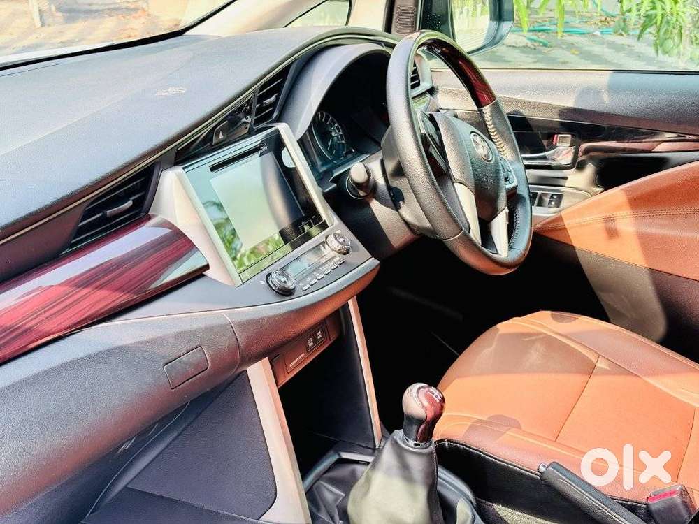 Toyota Innova Crysta 2.4 Vx Mt, 2017, Diesel