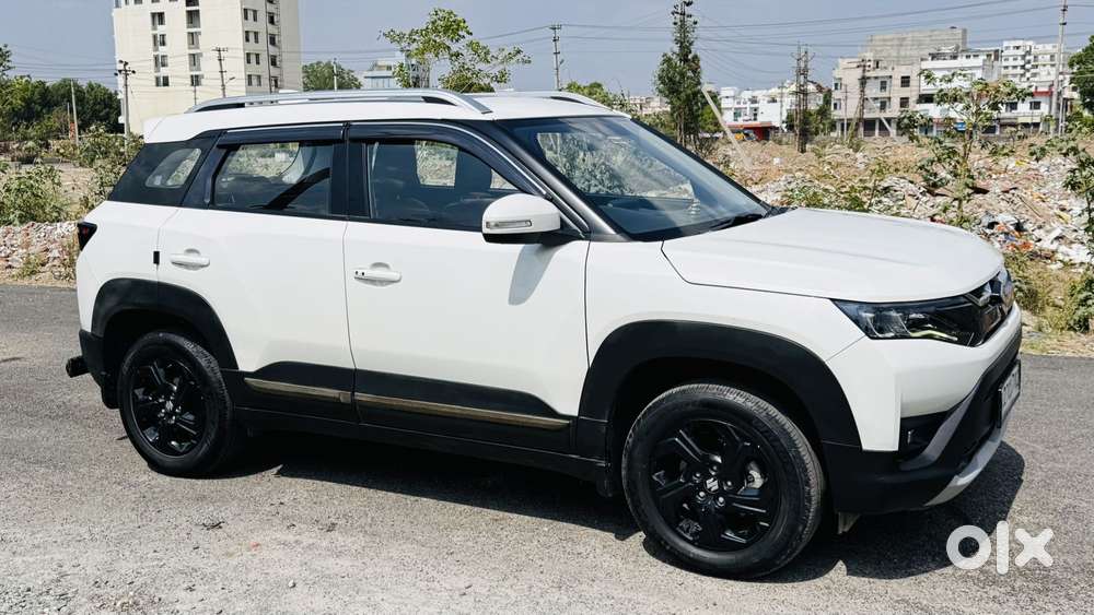 Maruti Suzuki Brezza 1.5 Zxi Smart Hybrid, 2022, Petrol