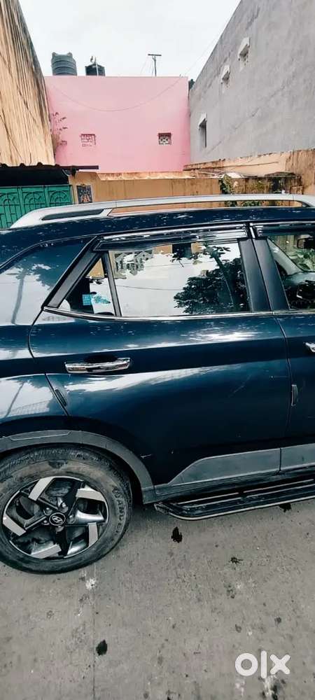 Hyundai Venue 2019 Petrol Well Maintained