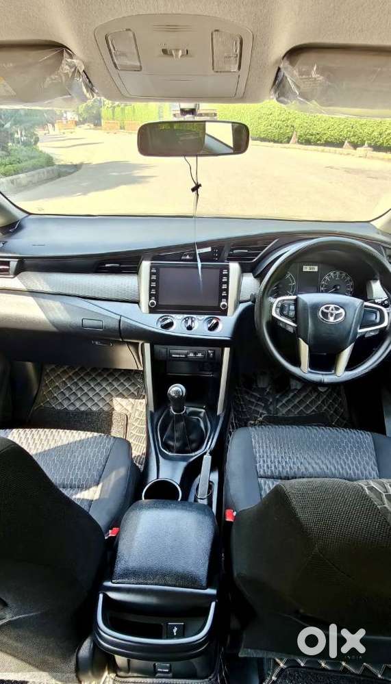 Toyota Innova Crysta 2.4 G Mt 7 Str, 2022, Diesel
