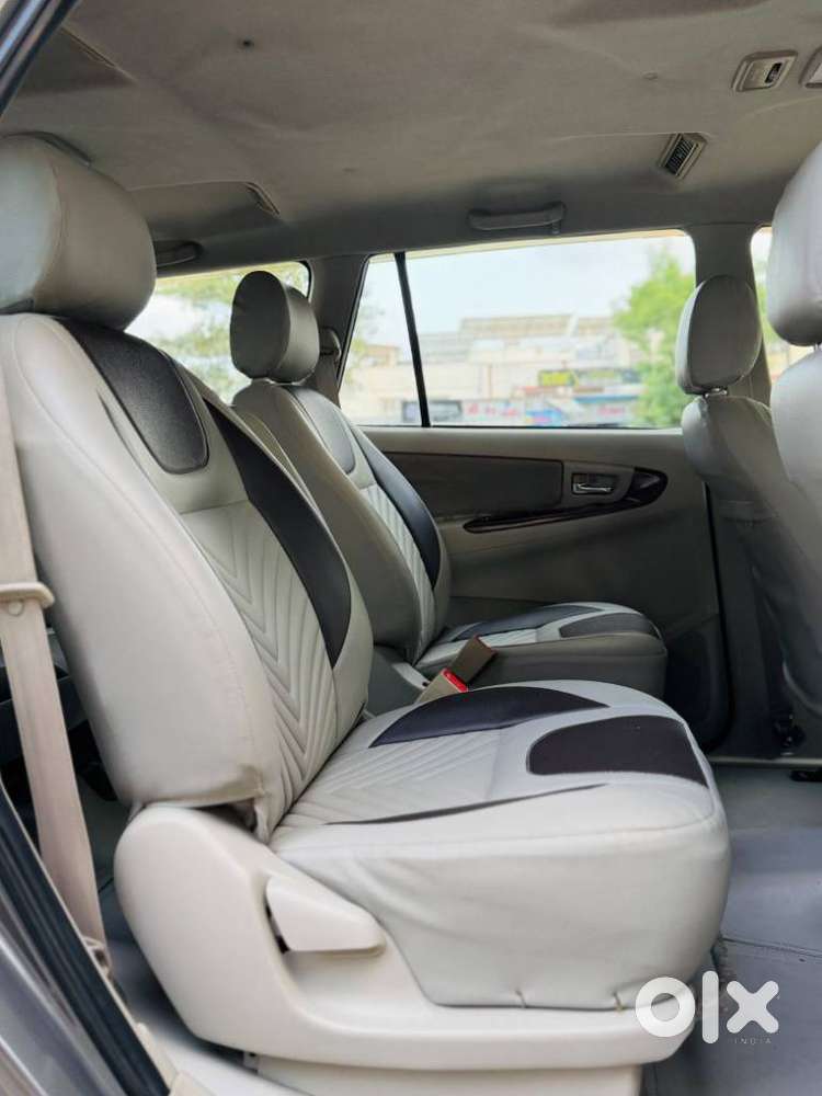 Toyota Innova 2.0 V, 2013, Diesel