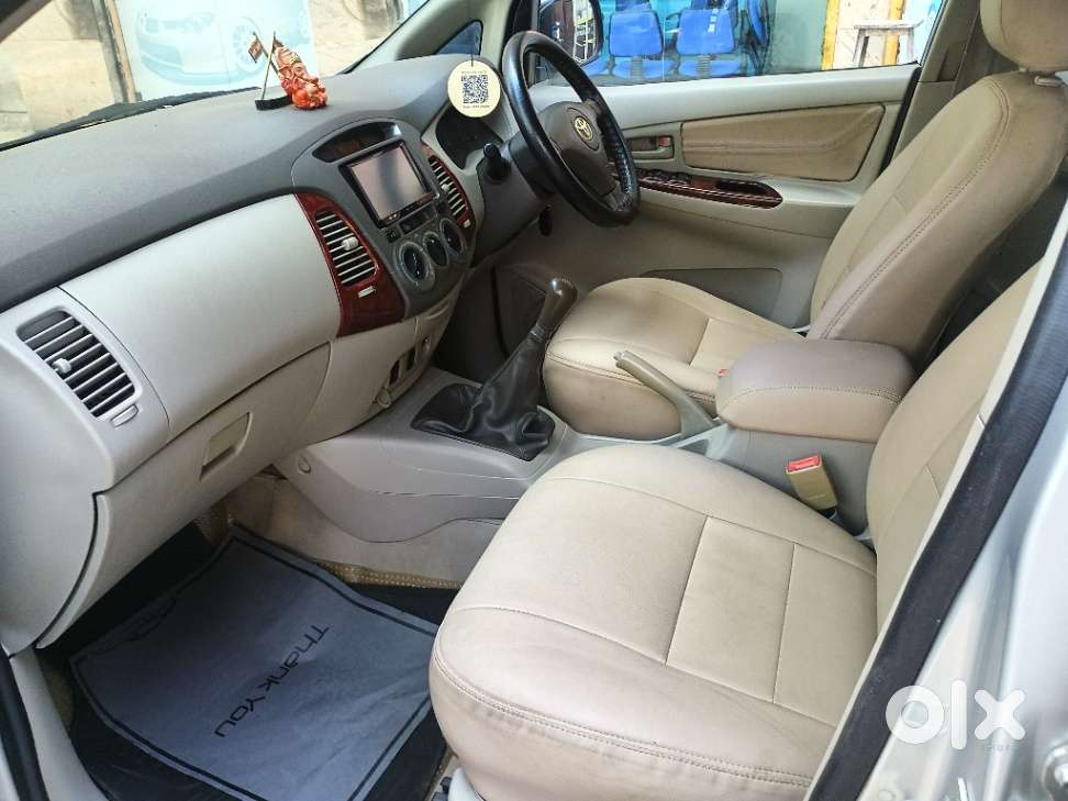 Toyota Innova 2.5 G (diesel) 8 Seater, 2010, Diesel