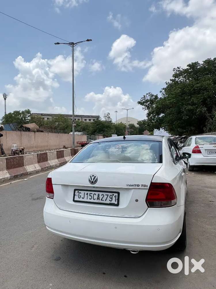 Volkswagen Vento Highline 2012