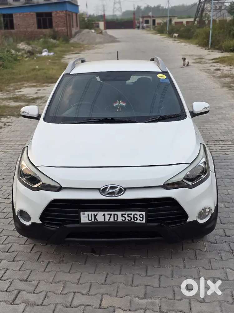 Hyundai I20 Active 
Petrol 
Full Insurance
Central Locking