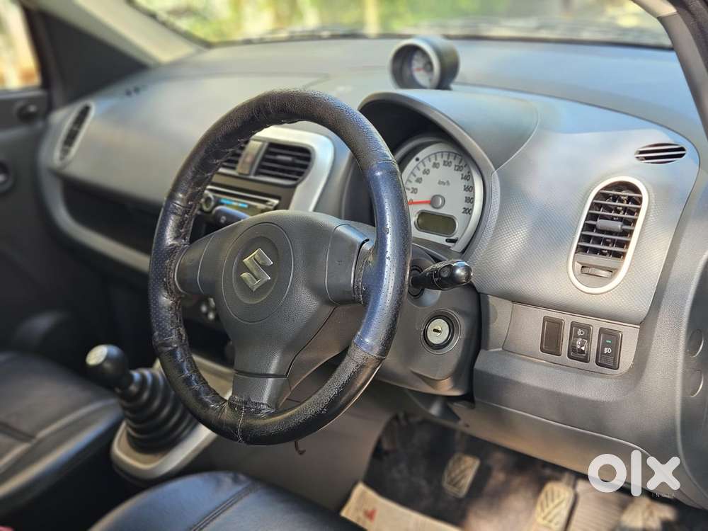 Maruti Suzuki Ritz Vxi, 2010, Petrol