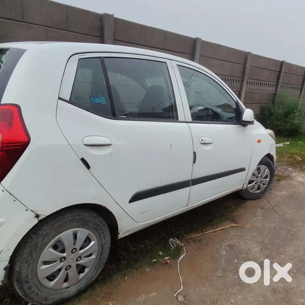 Hyundai Accent Petrol 2011