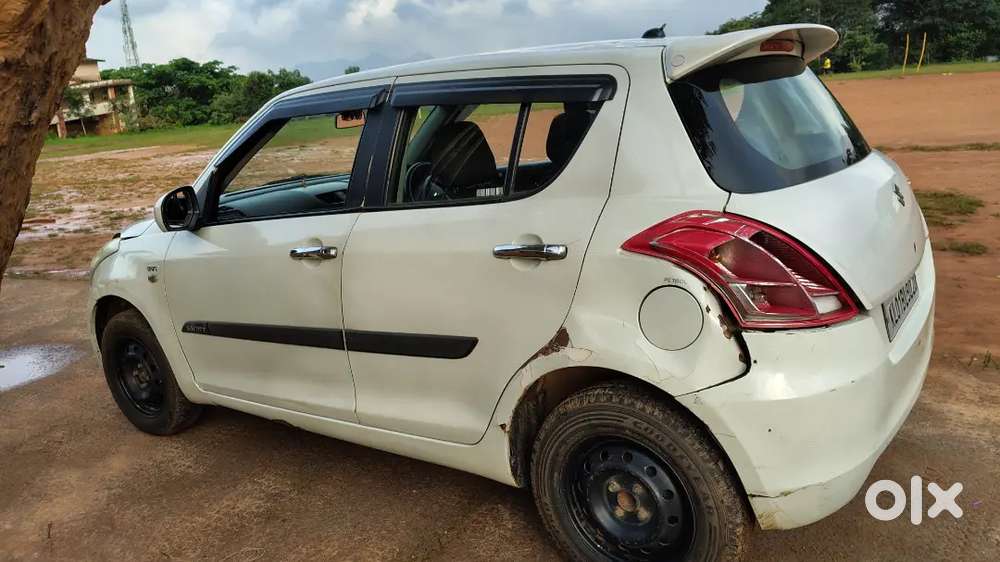 2013 Maruti Swift Lxi