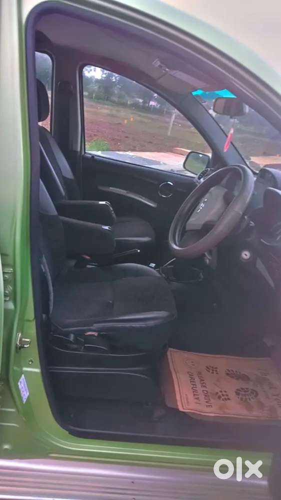 Mahindra Xylo E6 Single Owner