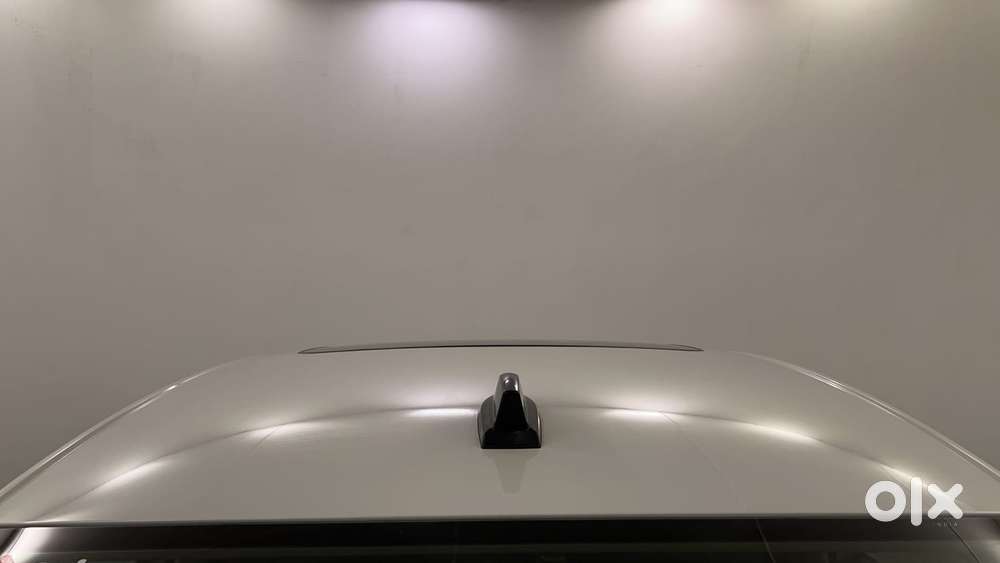 Skoda Slavia Style 1.0l Tsi At, 2024, Petrol