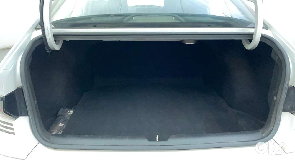 Hyundai Verna 1.5 Sx (o) Turbo Petrol Mt, 2023, Petrol