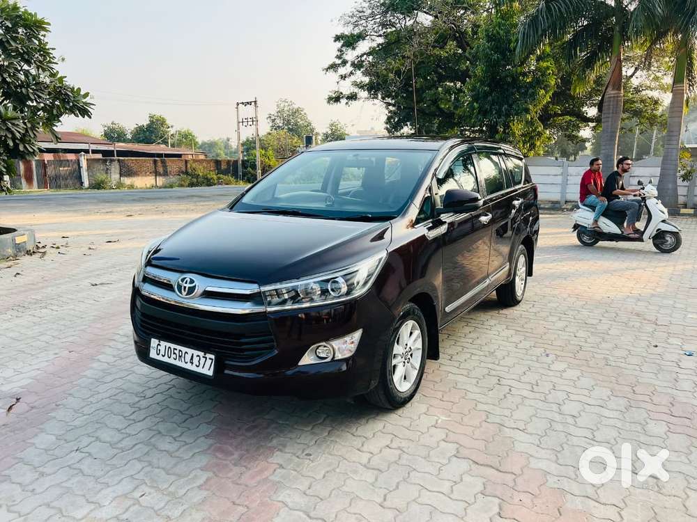 Toyota Innova Crysta 2.4 V 8 Str, 2017, Diesel