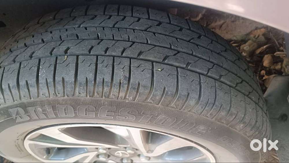 Toyota, Innova Crysta, 2.7v