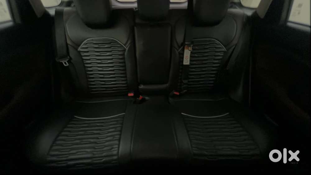 Maruti Suzuki Grand Vitara 1.5 Alpha Smart Hybrid At, 2022, Petrol